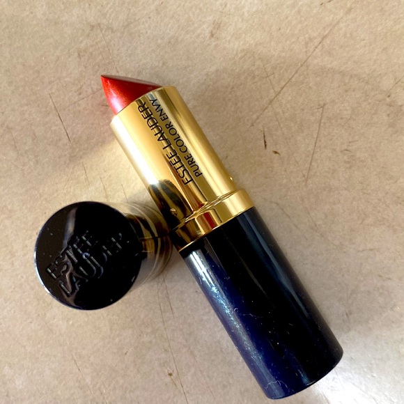 Estée Lauder full size lipstick in Slow Burn. Pure color envy. Hi lustre. - Picture 4 of 4